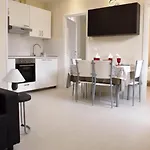 Tourist House - Self Check-in Appartamento