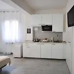 Tourist House - Self Check-in Appartamento *