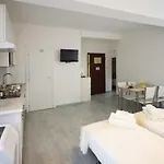 Tourist House - Self Check-in Appartamento *
