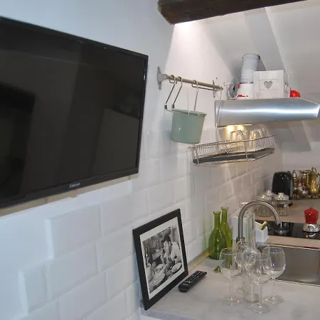 아파트 3-tourist House Bologna-mansarda - Self Check-in