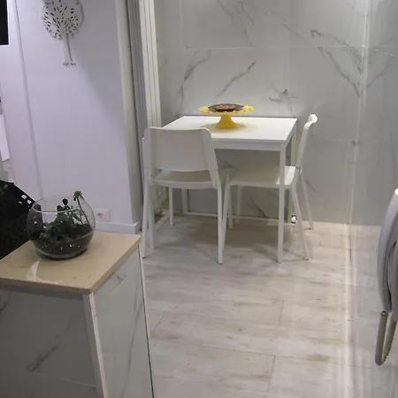 3-tourist House Bologna-mansarda - Self Check-in Apartmán