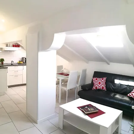 3-tourist House Bologna-mansarda - Self Check-in 아파트 볼로냐