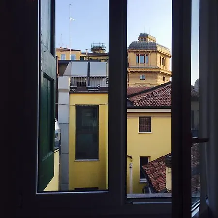 3-tourist House Bologna-mansarda - Self Check-in