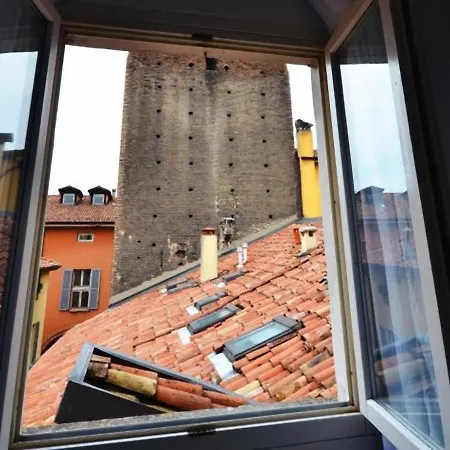 3-tourist House Bologna-mansarda - Self Check-in Bologna