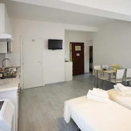 3-tourist House Bologna-mansarda - Self Check-in Appartement *