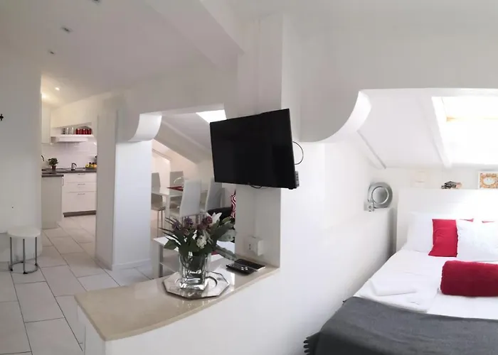 Apartmán 3-tourist House Bologna-mansarda - Self Check-in Boloňa