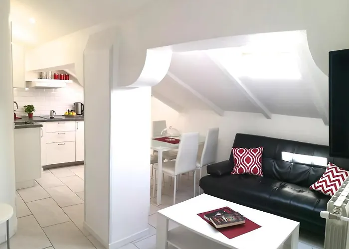 3-tourist House Bologna-mansarda - Self Check-in Apartmán Boloňa