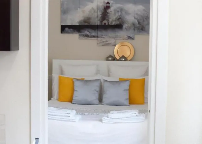 3-tourist House Bologna-mansarda - Self Check-in Appartement *