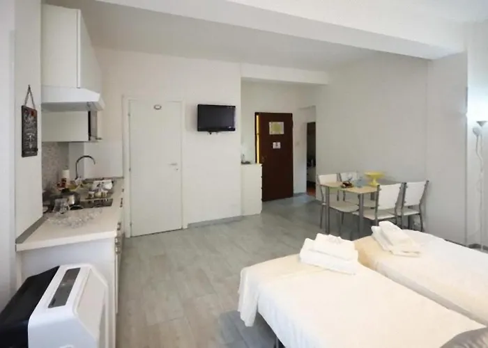 3-tourist House Bologna-mansarda - Self Check-in Appartement *