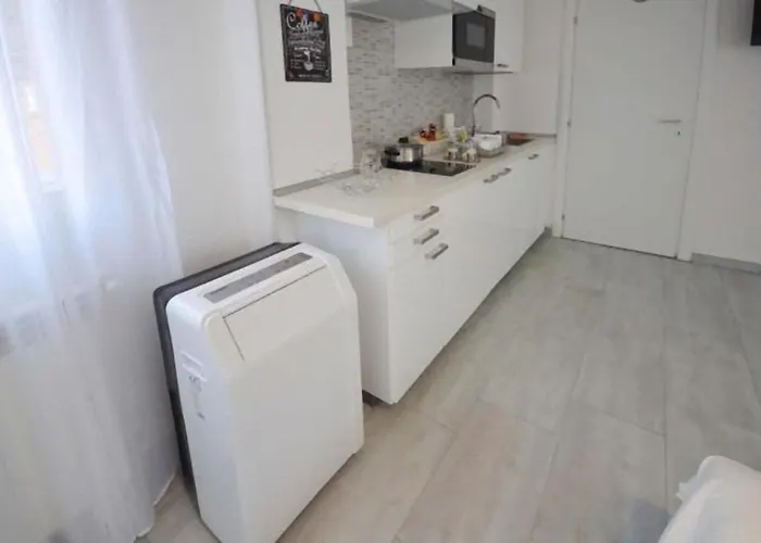 3-tourist House Bologna-mansarda - Self Check-in Apartmán *