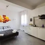 3-tourist House Bologna-mansarda - Self Check-in Apartmán Boloňa