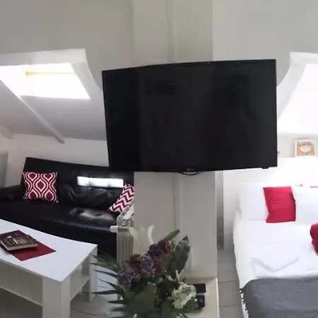 Daire 3-tourist House Bologna-mansarda - Self Check-in *