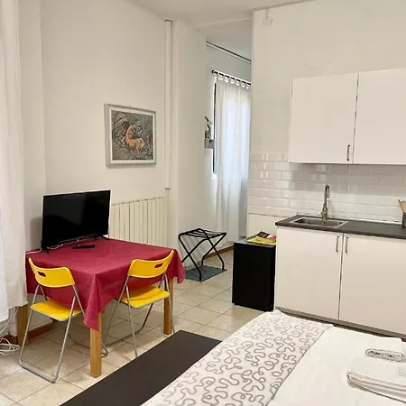 Apartamento 3-tourist House Bologna-mansarda - Self Check-in Bolonia
