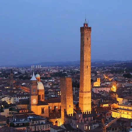 Daire 3-tourist House Bologna-mansarda - Self Check-in *