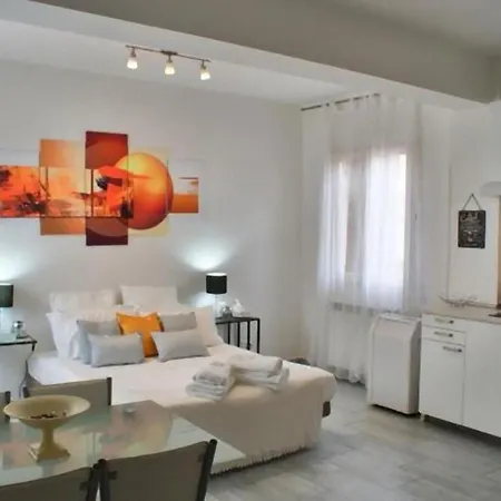 Daire 3-tourist House Bologna-mansarda - Self Check-in Bolonya