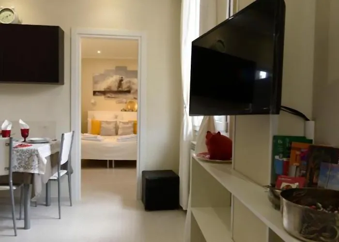 3-tourist House Bologna-mansarda - Self Check-in Apartamento *