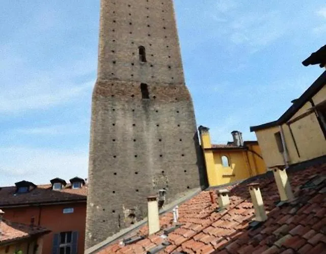 3-tourist House Bologna-mansarda - Self Check-in Apartamento Bolonia