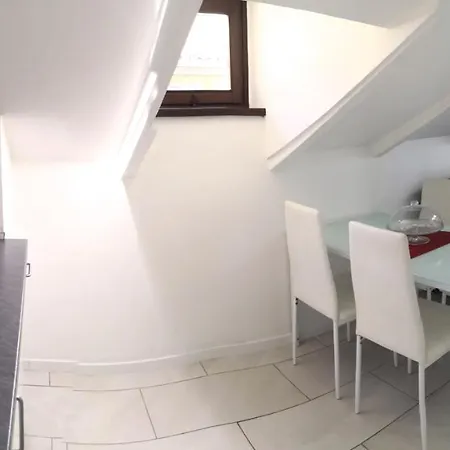 3-tourist House Bologna-mansarda - Self Check-in Lägenhet