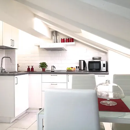 3-tourist House Bologna-mansarda - Self Check-in