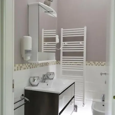 3-tourist House Bologna-mansarda - Self Check-in * Bologna